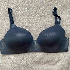 Victorias Secret Wireless Shiny Blue Bra